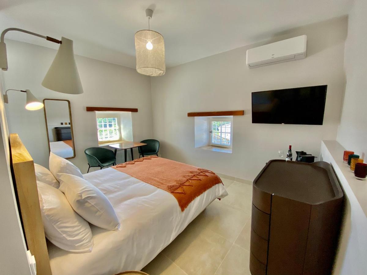La Maison Des Vendangeurs - Table D'Hotes Le Soir Du Jeudi Au Dimanche- Jacuzzi - Balneo Spa - Acces Piscine Pour Toutes Les Chambres Sauf Studio Coquet- Piscine De Mai A Mi-Octobre Martignargues Bagian luar foto