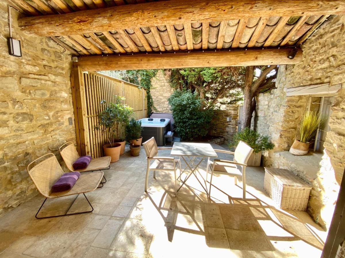 La Maison Des Vendangeurs - Table D'Hotes Le Soir Du Jeudi Au Dimanche- Jacuzzi - Balneo Spa - Acces Piscine Pour Toutes Les Chambres Sauf Studio Coquet- Piscine De Mai A Mi-Octobre Martignargues Bagian luar foto
