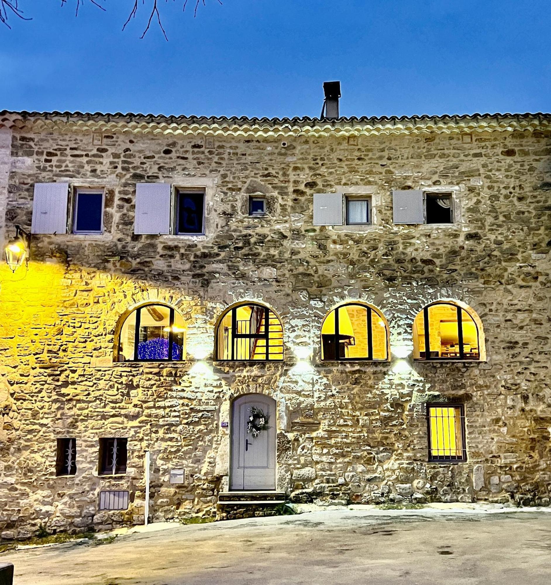La Maison Des Vendangeurs - Table D'Hotes Le Soir Du Jeudi Au Dimanche- Jacuzzi - Balneo Spa - Acces Piscine Pour Toutes Les Chambres Sauf Studio Coquet- Piscine De Mai A Mi-Octobre Martignargues Bagian luar foto