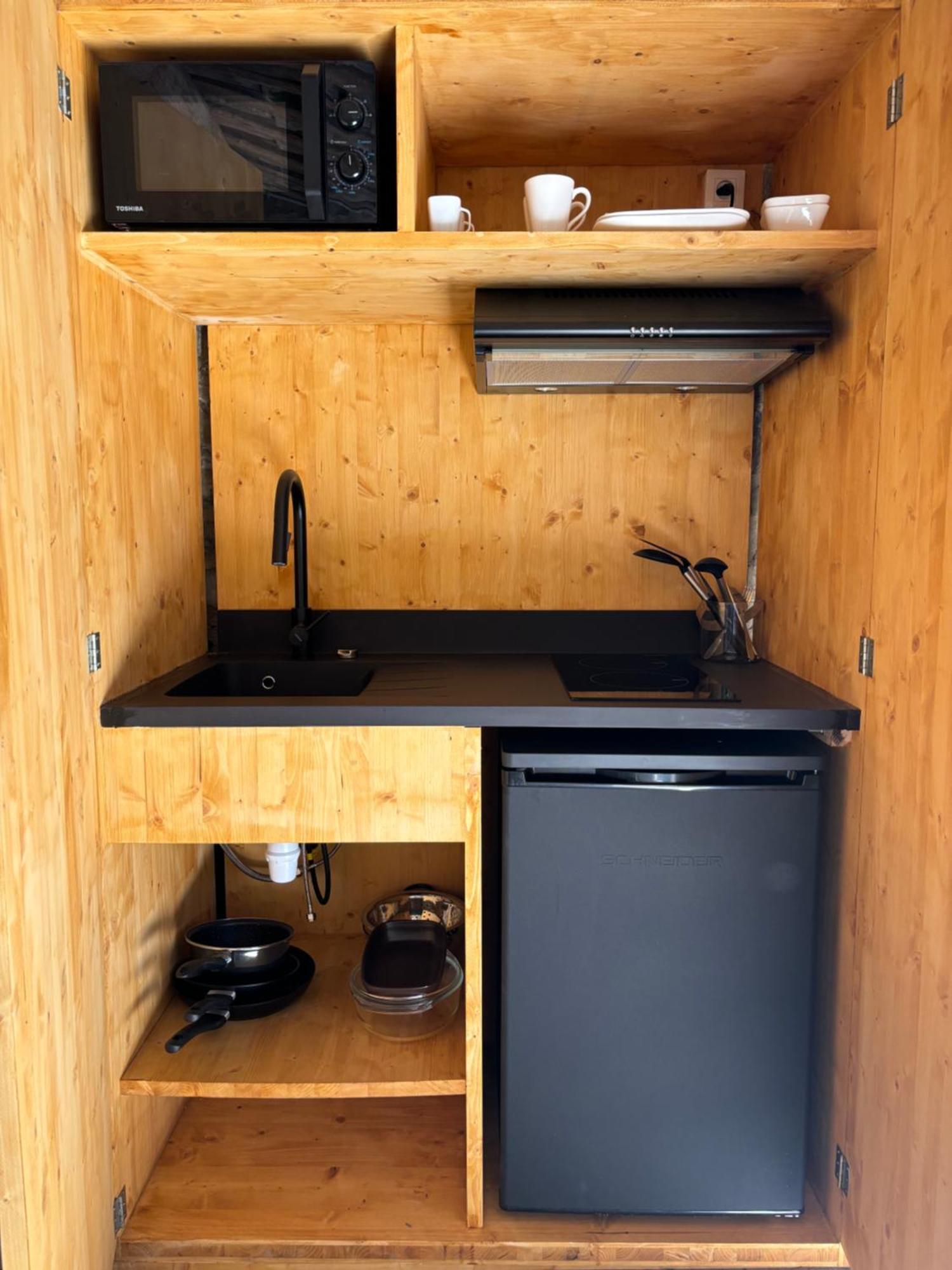 La Maison Des Vendangeurs - Table D'Hotes Le Soir Du Jeudi Au Dimanche- Jacuzzi - Balneo Spa - Acces Piscine Pour Toutes Les Chambres Sauf Studio Coquet- Piscine De Mai A Mi-Octobre Martignargues Bagian luar foto