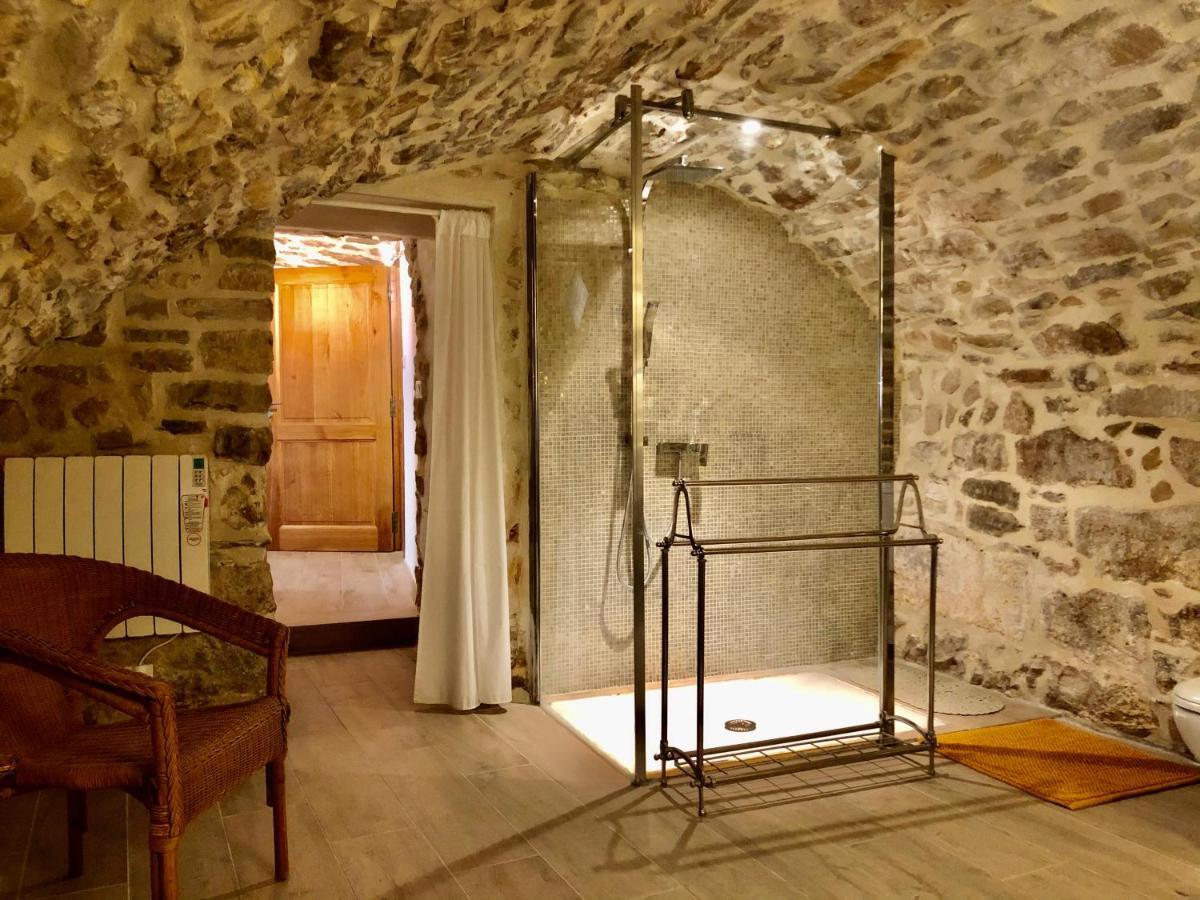 La Maison Des Vendangeurs - Table D'Hotes Le Soir Du Jeudi Au Dimanche- Jacuzzi - Balneo Spa - Acces Piscine Pour Toutes Les Chambres Sauf Studio Coquet- Piscine De Mai A Mi-Octobre Martignargues Bagian luar foto