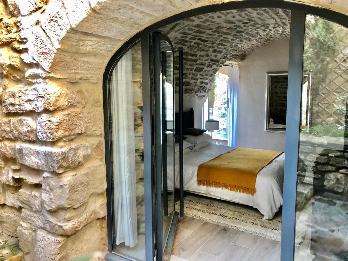 La Maison Des Vendangeurs - Table D'Hotes Le Soir Du Jeudi Au Dimanche- Jacuzzi - Balneo Spa - Acces Piscine Pour Toutes Les Chambres Sauf Studio Coquet- Piscine De Mai A Mi-Octobre Martignargues Bagian luar foto